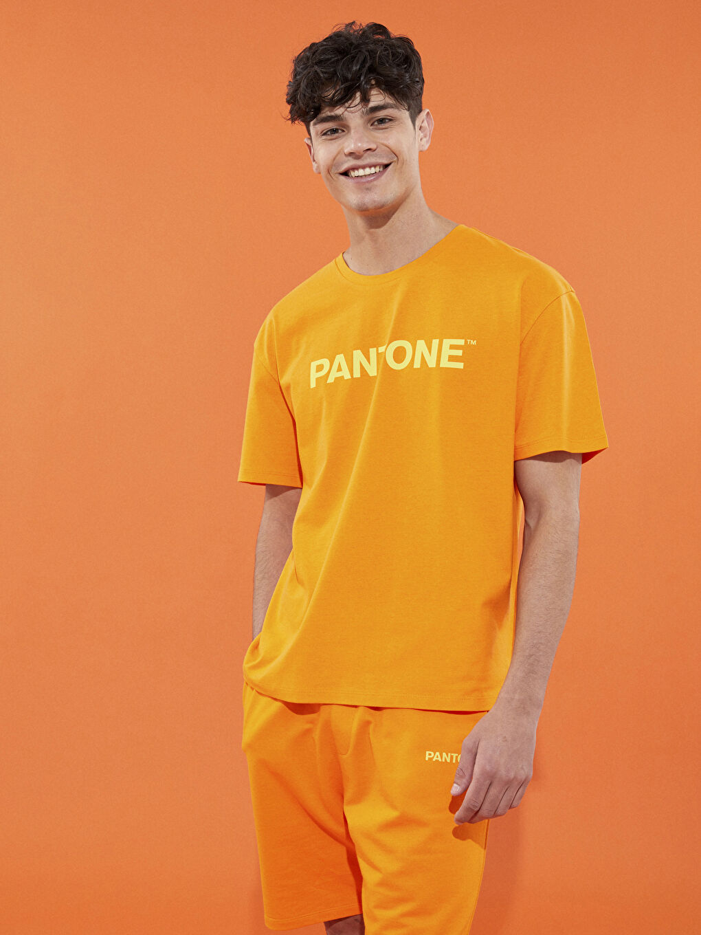 Turuncu Beli Lastikli Baskılı Unisex Şort-3