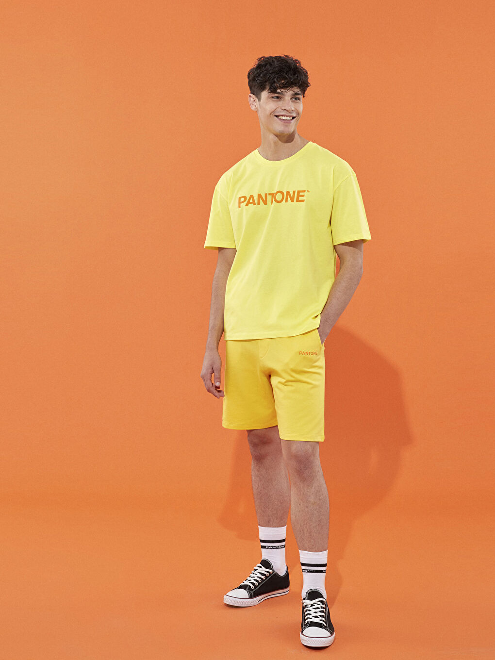 Sarı Beli Lastikli Baskılı Unisex Şort-2