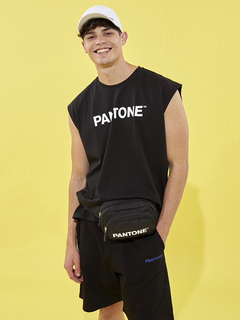 Siyah Bisiklet Yaka Baskılı Erkek Kolsuz Tişört-1