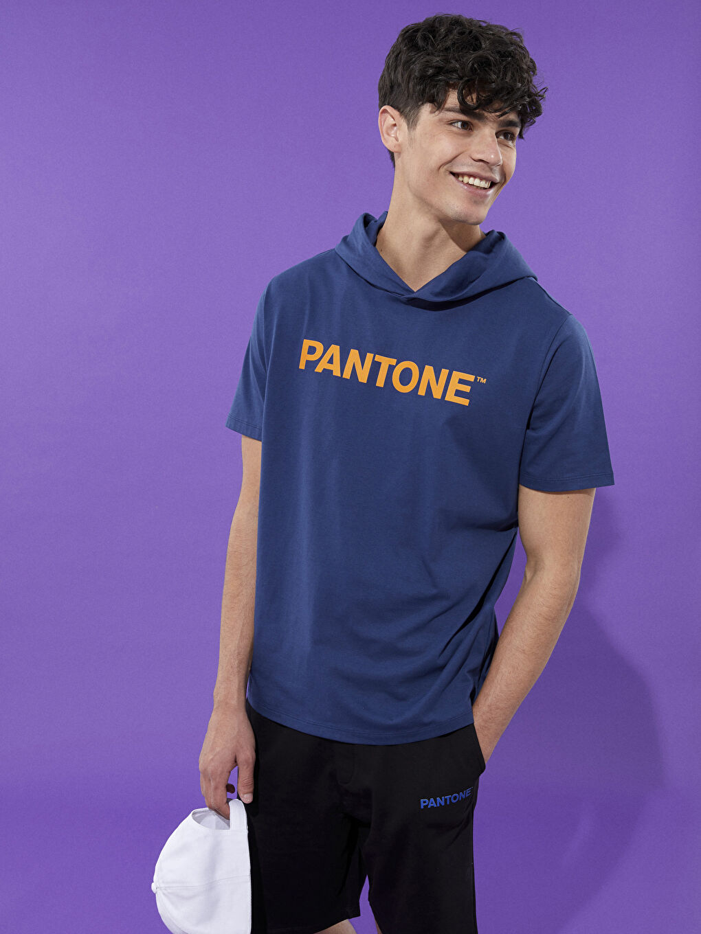 Lacivert Kapüşonlu Kısa Kollu Baskılı Erkek Tişört