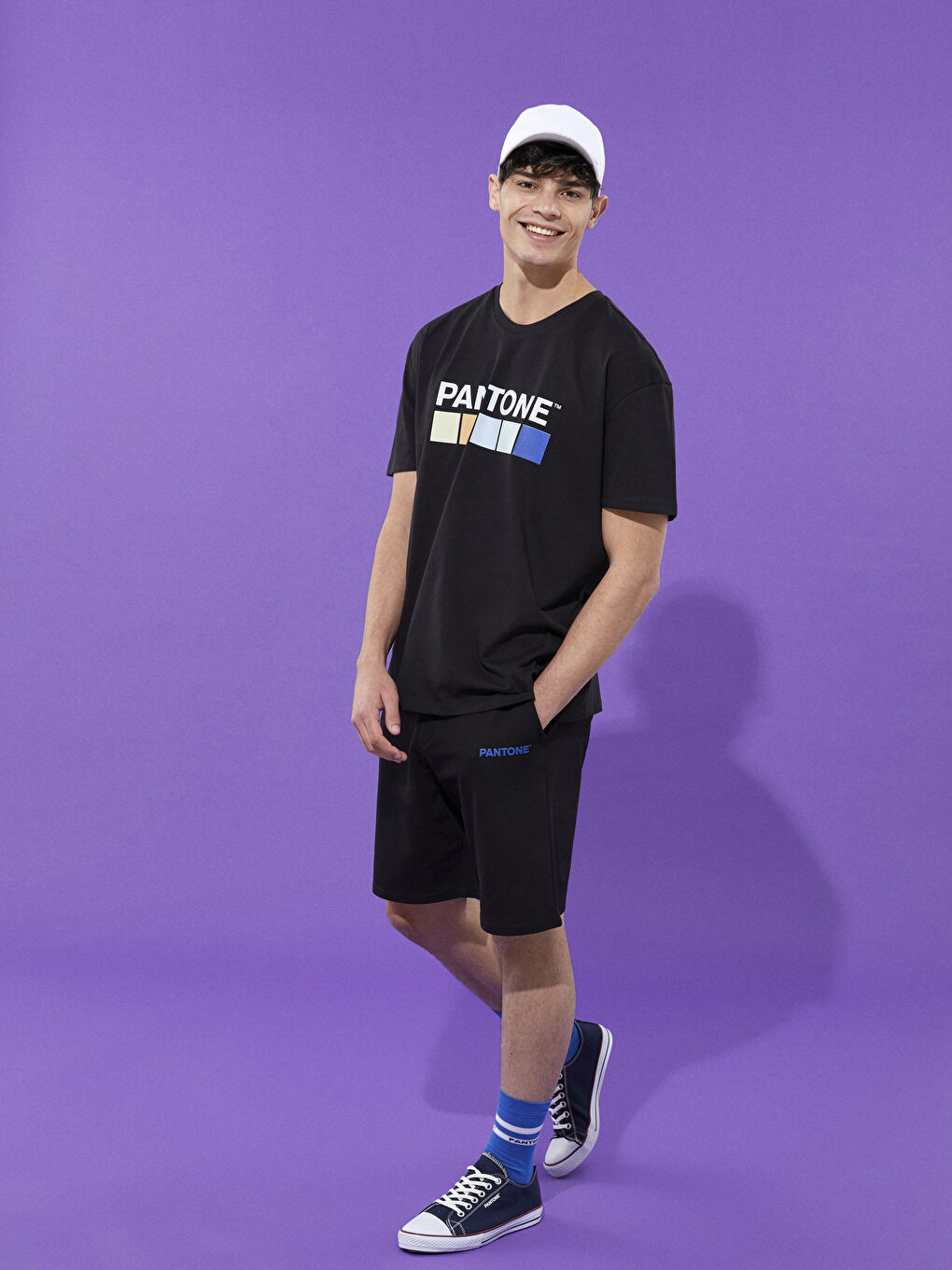 Siyah Beli Lastikli Baskılı Erkek Şort-1