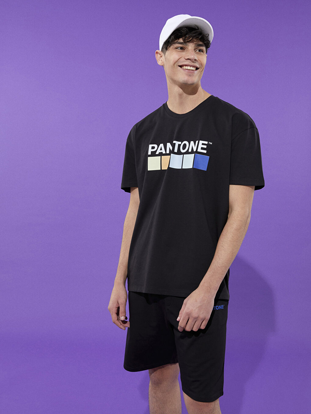 Siyah Beli Lastikli Baskılı Erkek Şort-2