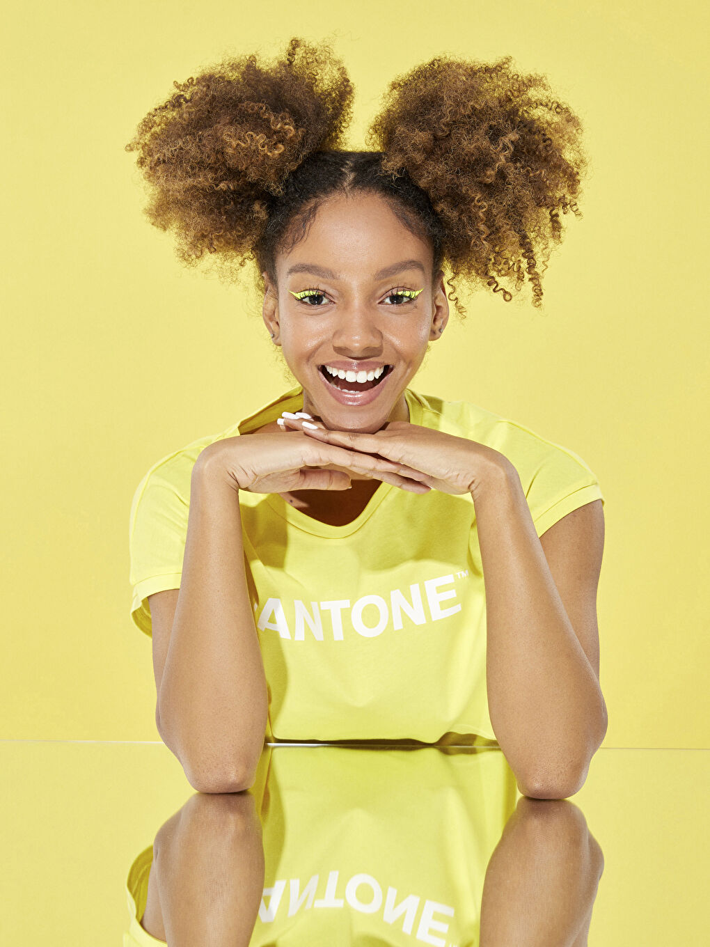 Sarı Bisiklet Yaka Baskılı Kısa Kollu Pamuklu Kadın Tişört