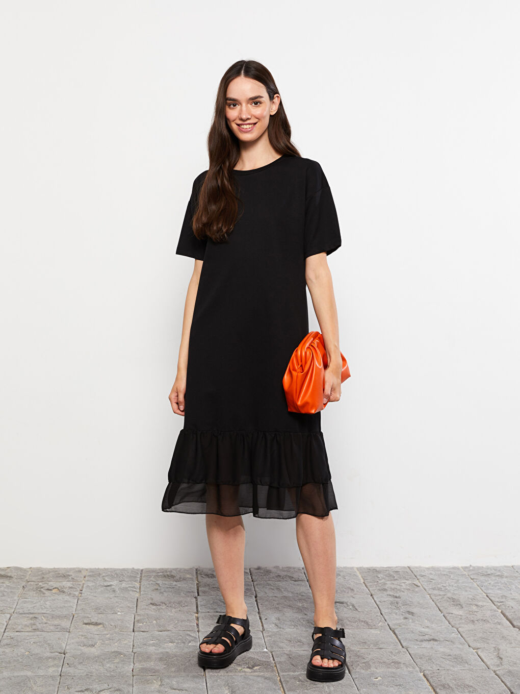 Robe Femme à Col Rond Unie à Manches Courtes