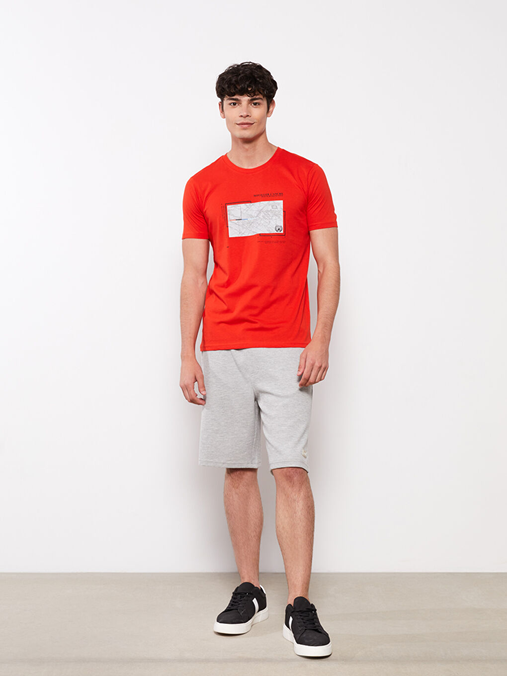 Kırmızı Bisiklet Yaka Kısa Kollu Baskılı Penye Erkek Tişört