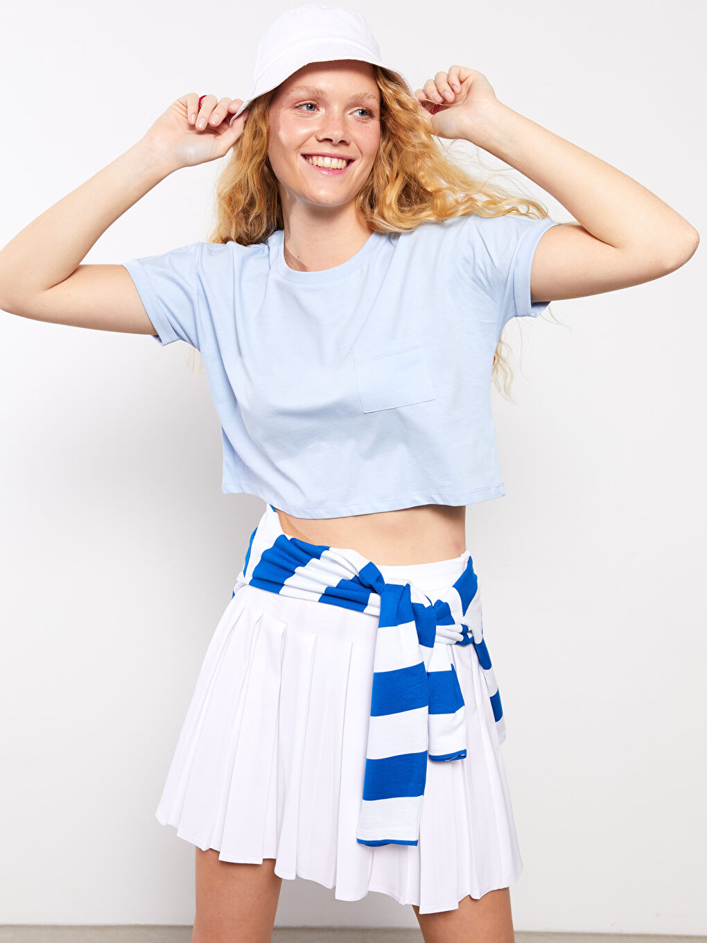 Футболка Женская Короткая Хлопковая С Круглым Вырезом Однотонная С Коротким Рукавом