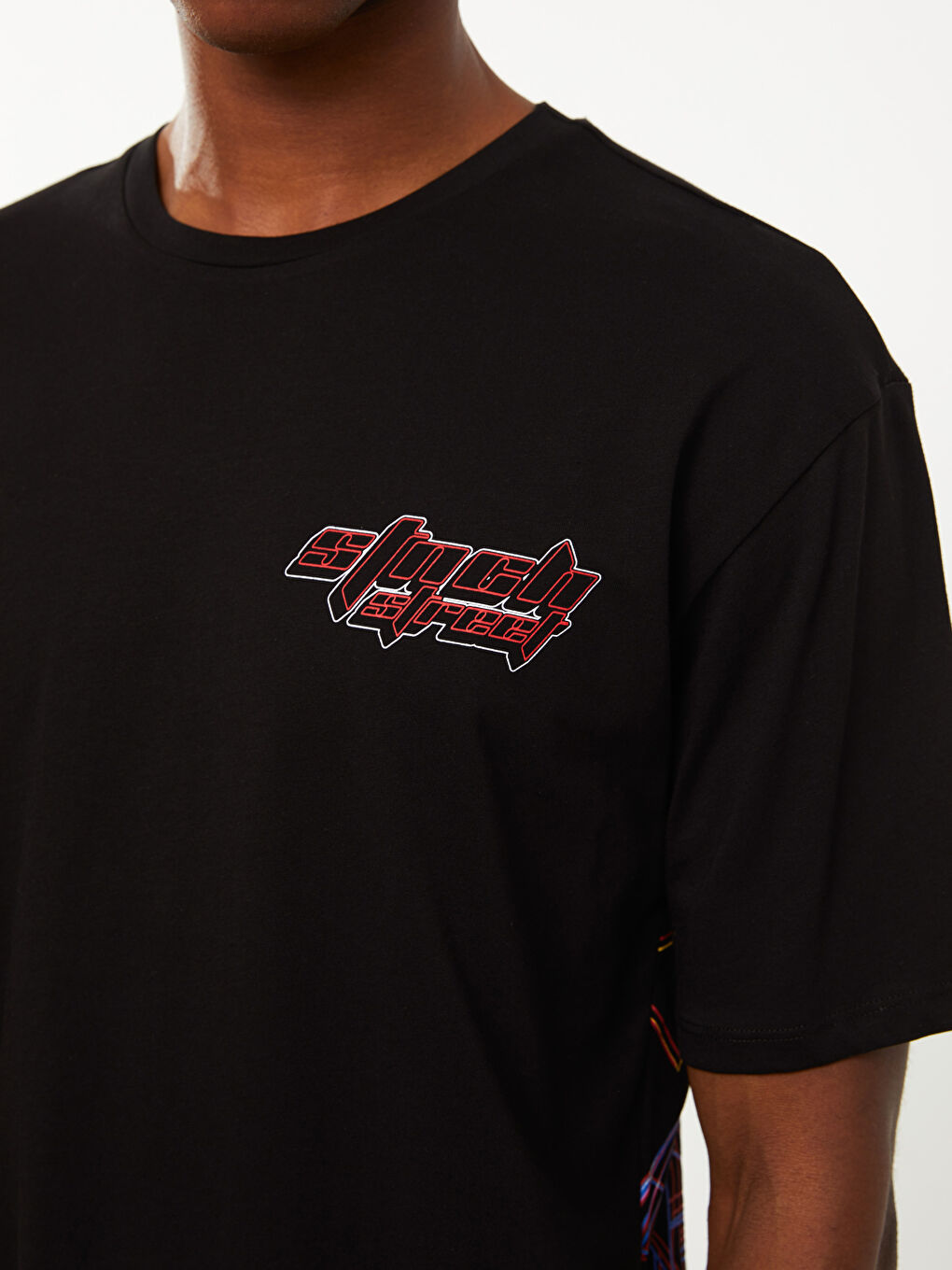 Siyah Bisiklet Yaka Kısa Kollu Baskılı Penye Erkek Tişört-2