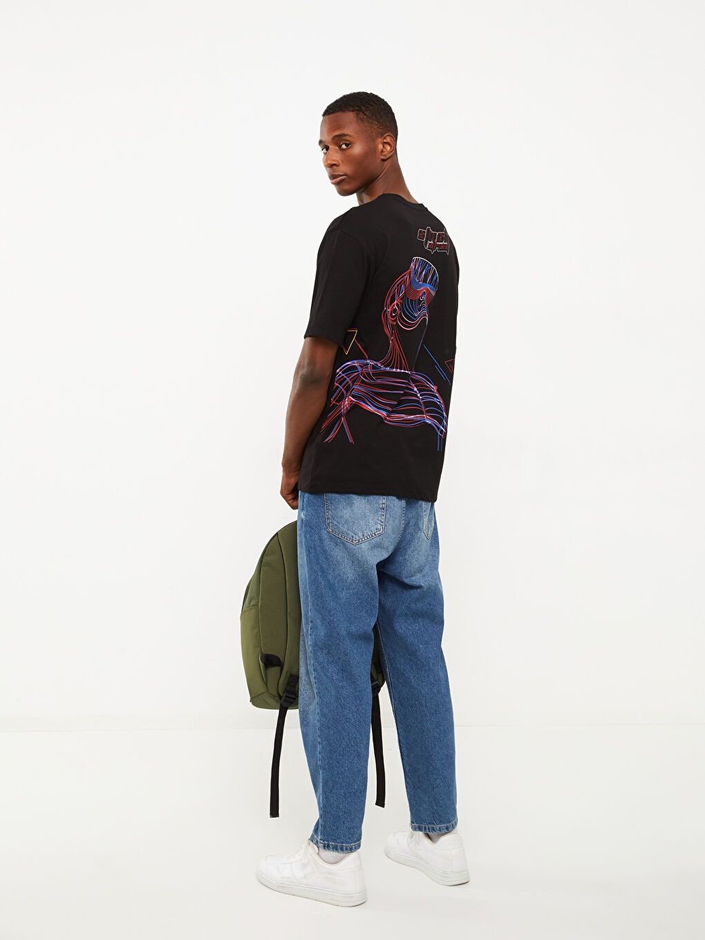 Siyah Bisiklet Yaka Kısa Kollu Baskılı Penye Erkek Tişört-3