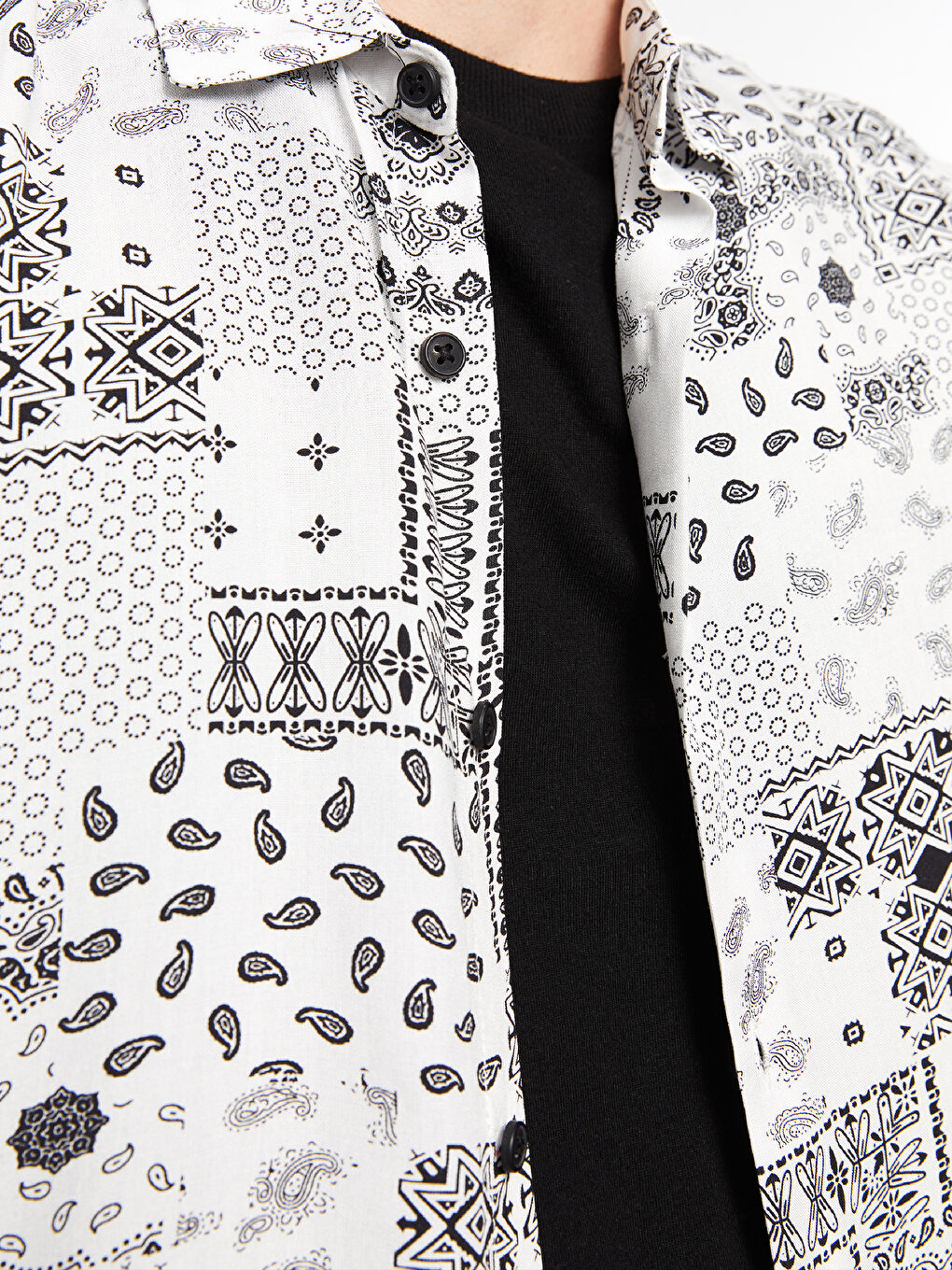 Beyaz Regular Fit Kısa Kollu Desenli Viskon Erkek Gömlek-1