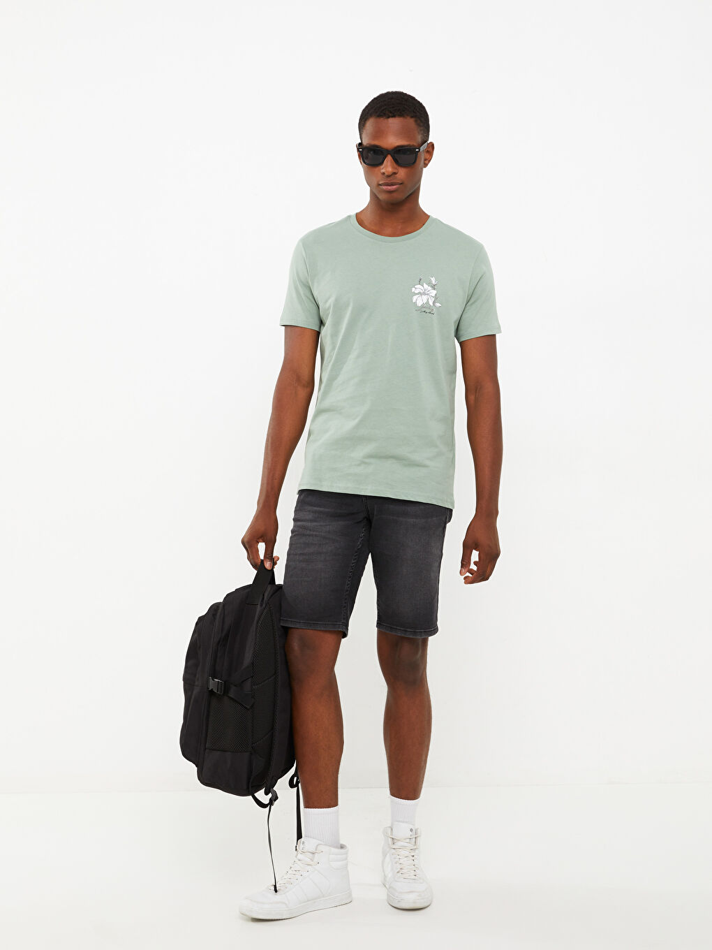 Crew Neck Short Sleeve Printed Men's T-Shirt-1
