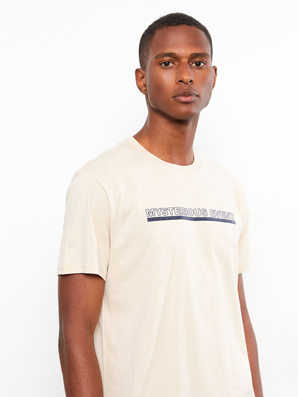 Bej Bisiklet Yaka Kısa Kollu Baskılı Penye Erkek Tişört-2