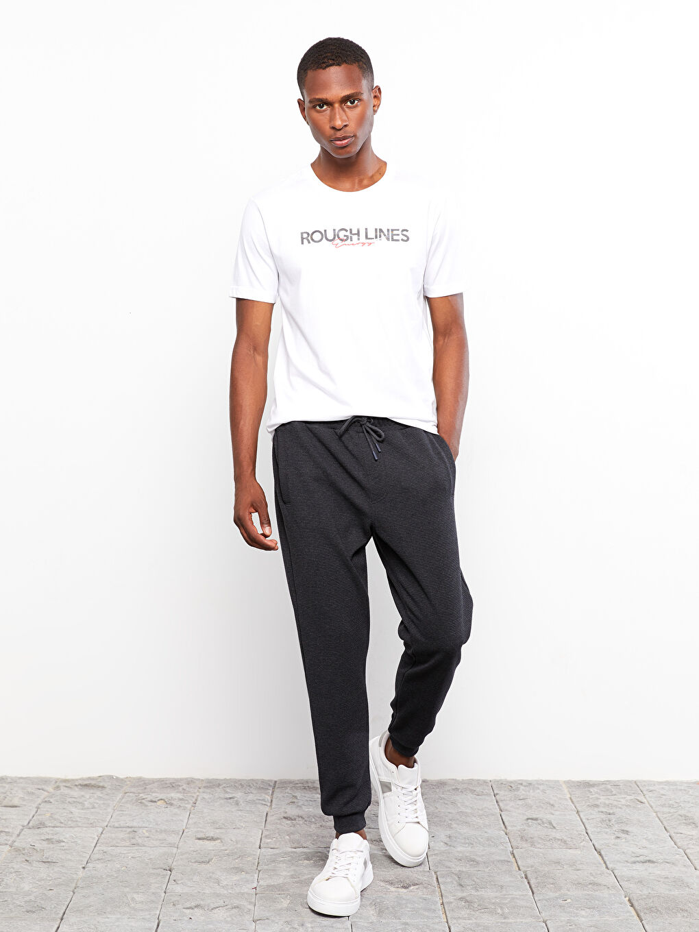 Beyaz Bisiklet Yaka Kısa Kollu Baskılı Penye Erkek Tişört