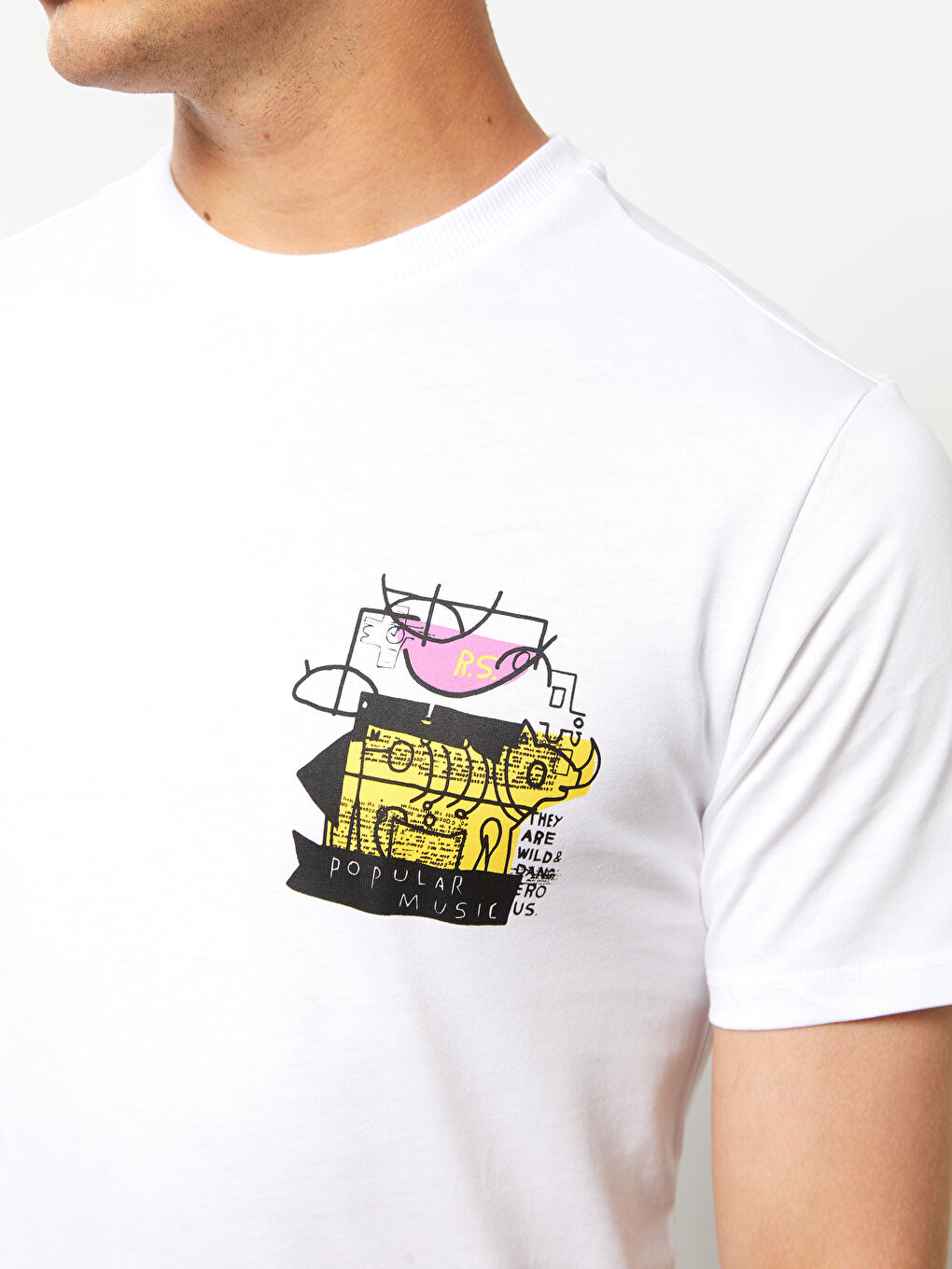 Beyaz Bisiklet Yaka Kısa Kollu Baskılı Penye Erkek Tişört-3