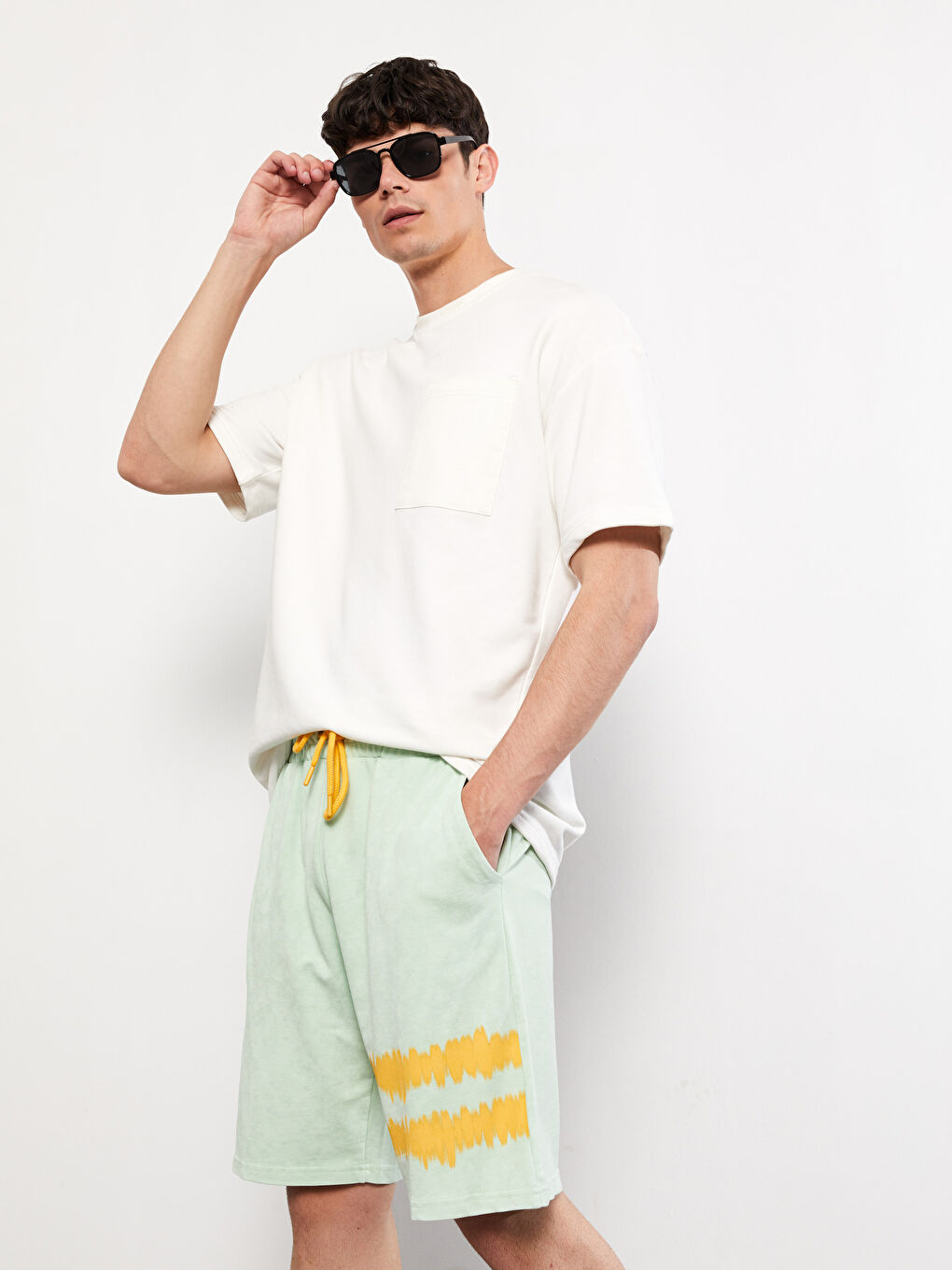 Yeşil Standart Kalıp Erkek Şort