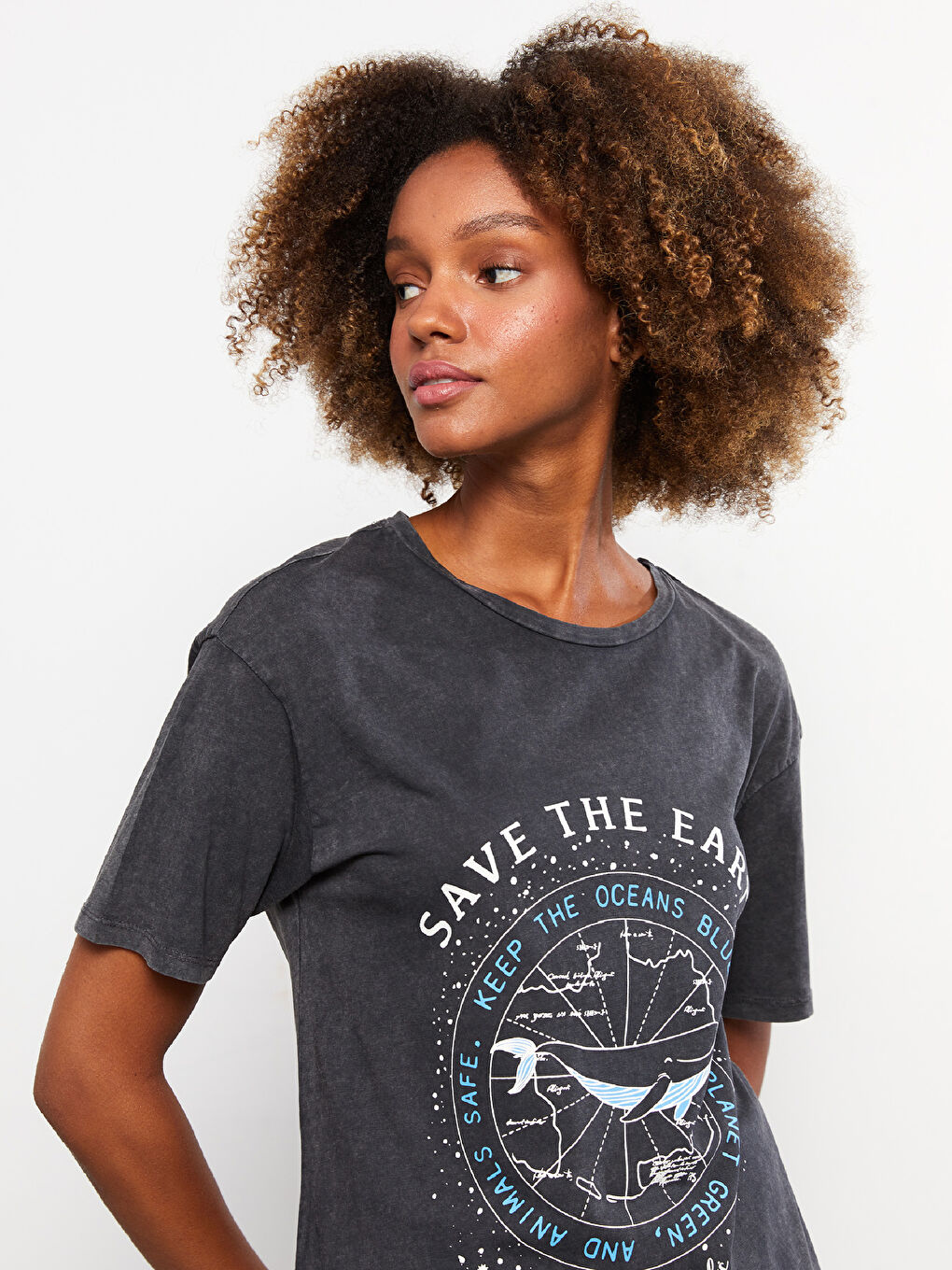 Antrasit Bisiklet Yaka Baskılı Kısa Kollu Pamuklu Kadın Tişört-2