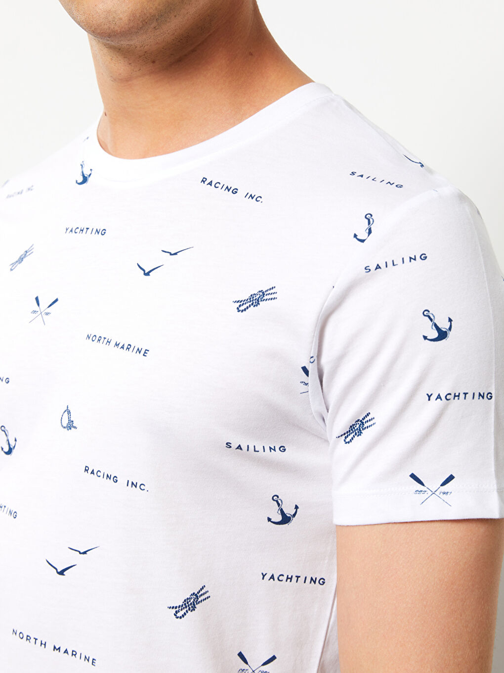 Beyaz Bisiklet Yaka Kısa Kollu Baskılı Penye Erkek Tişört-3