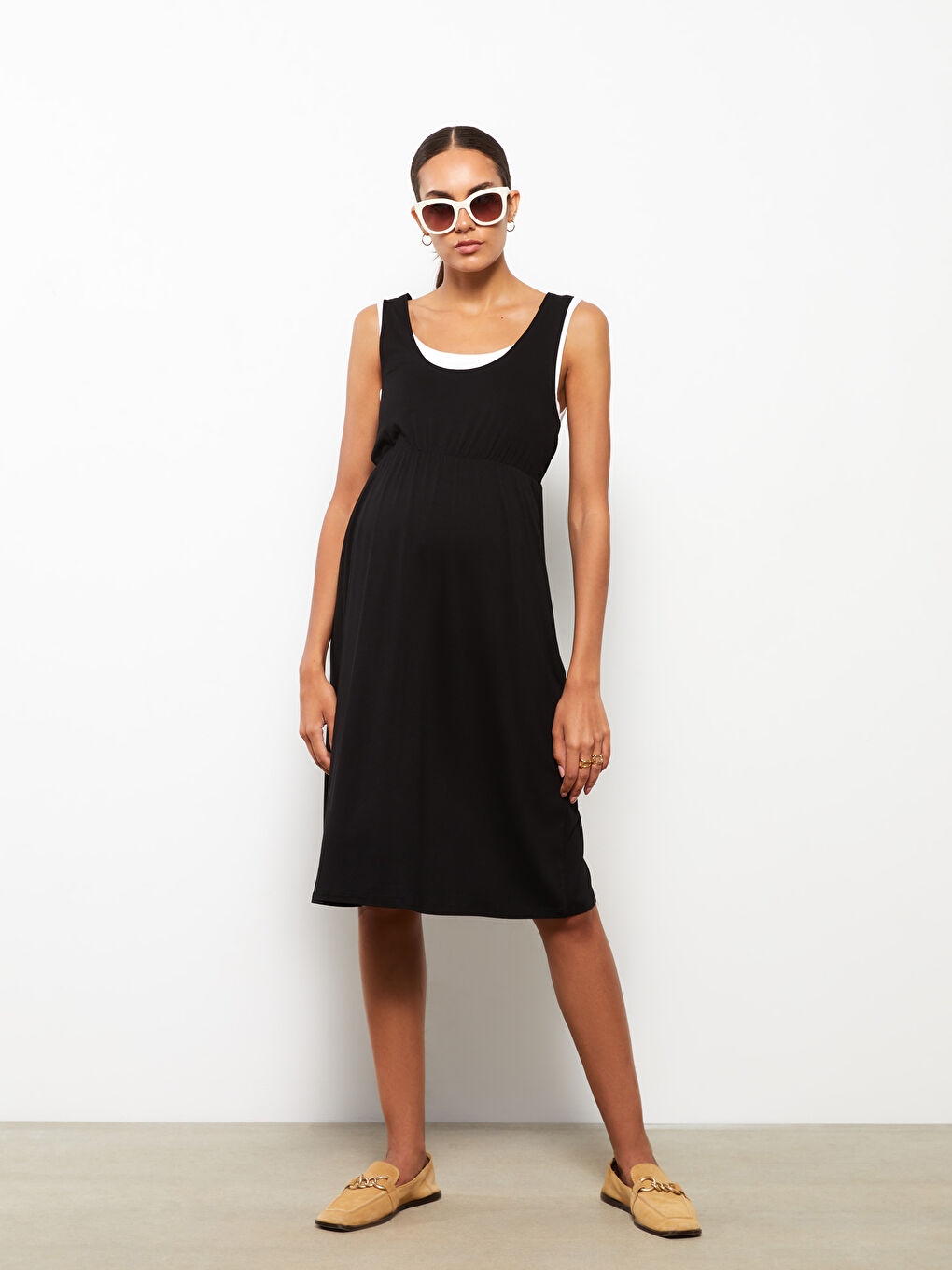 Siyah U Yaka Düz Kolsuz Hamile Elbise-1