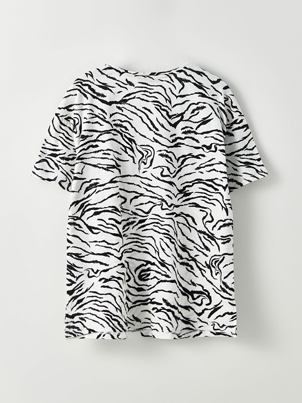 Ekru Bisiklet Yaka Desenli Kısa Kollu Pamuklu Kadın Tişört-7