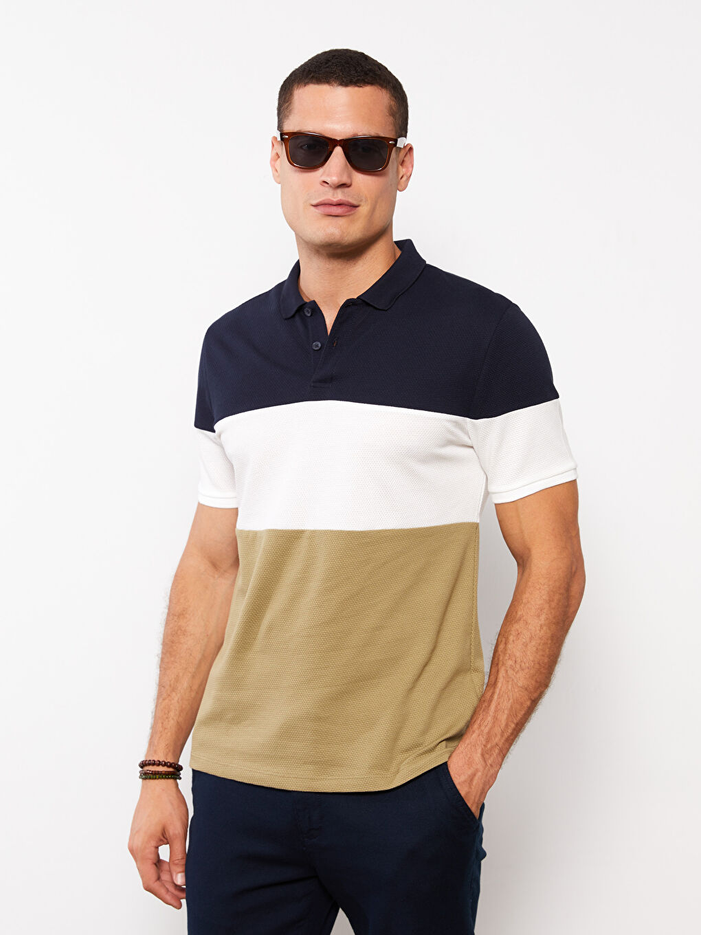 Haki Polo Yaka Kısa Kollu Renk Bloklu Erkek Tişört-1