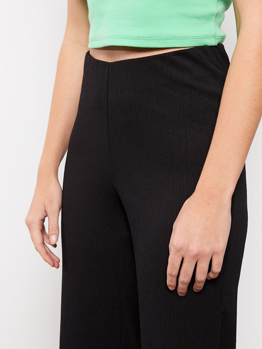 Siyah Kadın Standart Fit Düz Pantolon-2