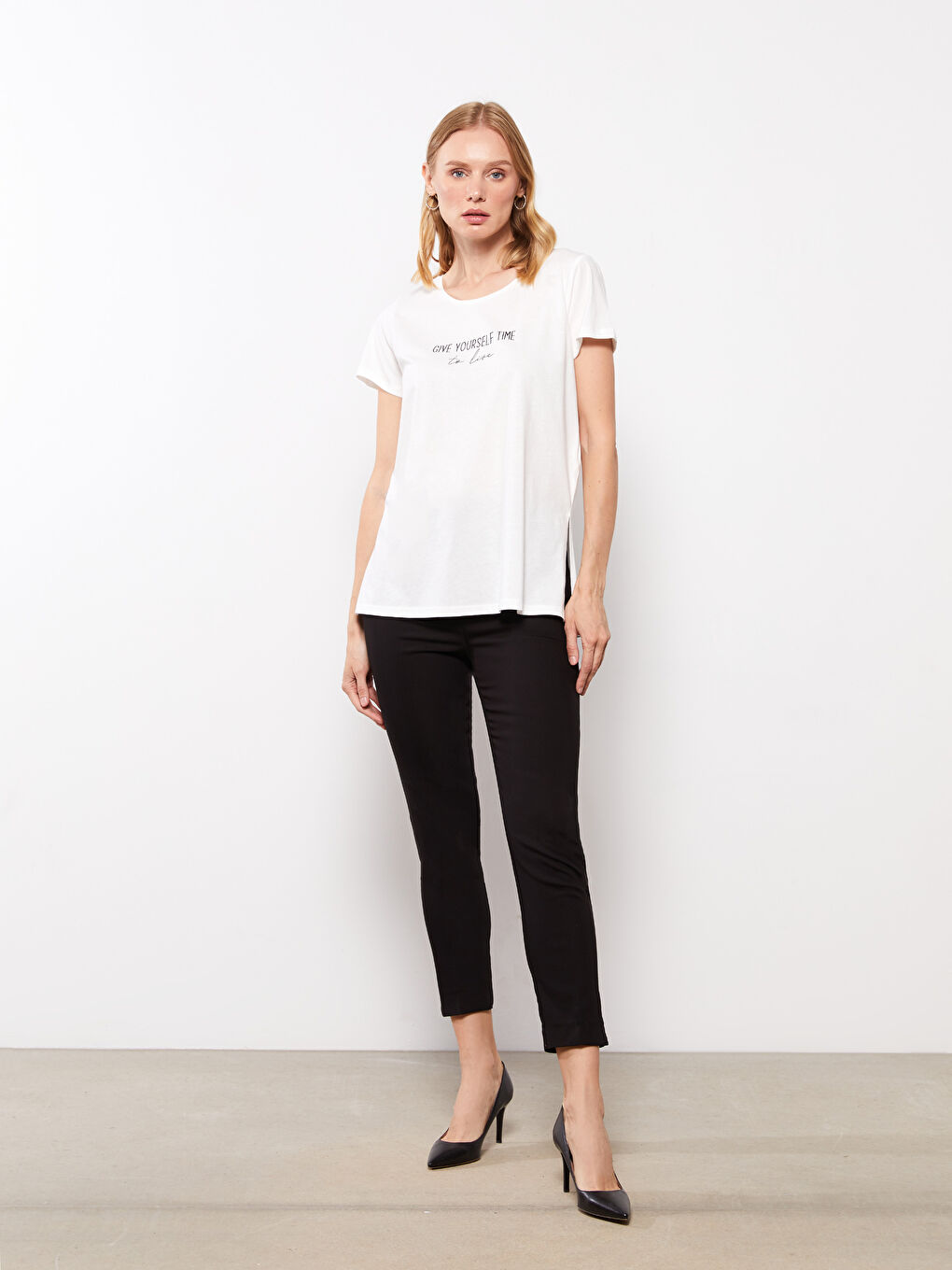 Crew Neck Printed Short Sleeve Cotton Women's T-shirt-2