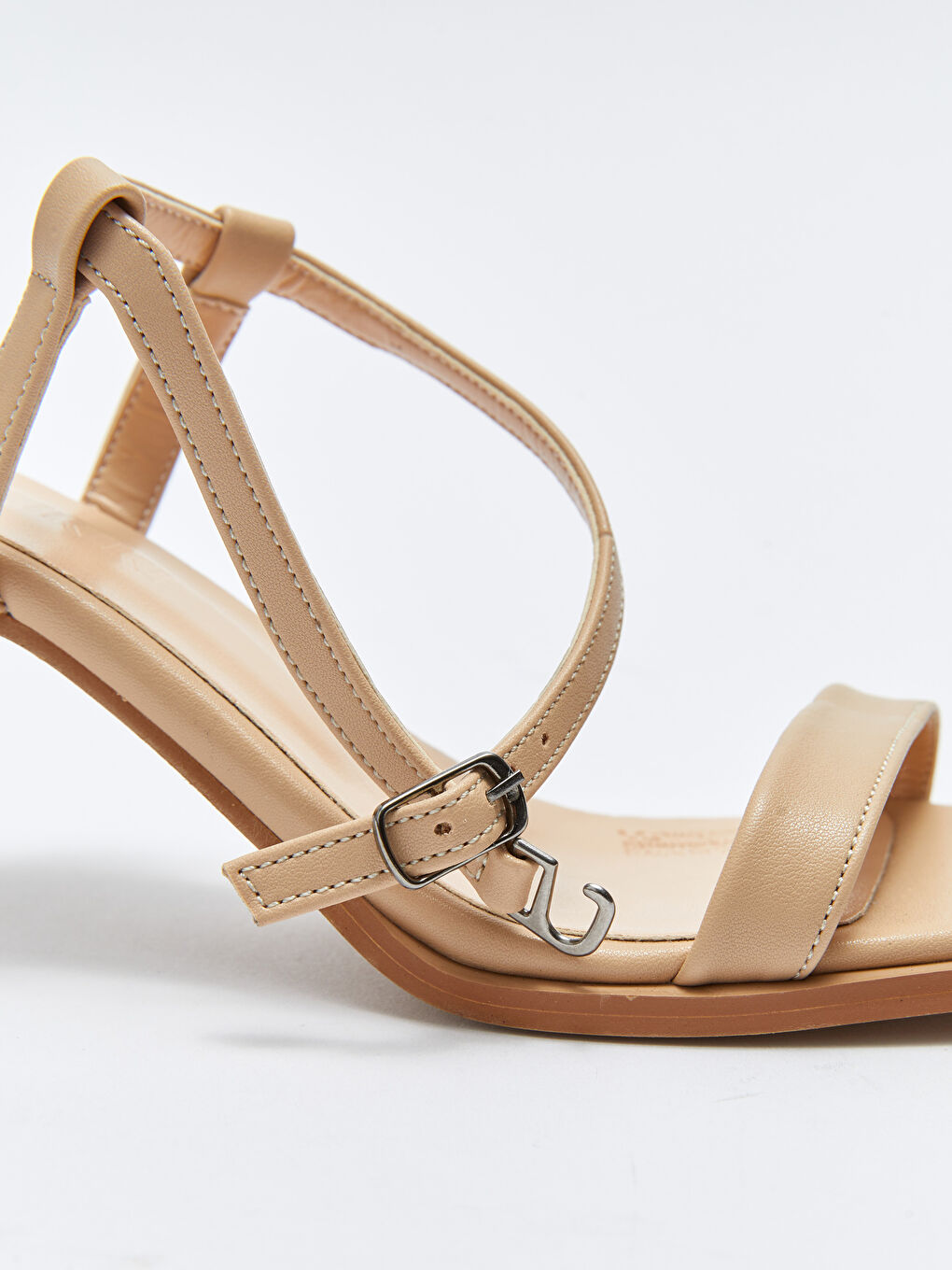 Bej Deri Görünümlü Kadın Düz Topuklu Ayakkabı-2