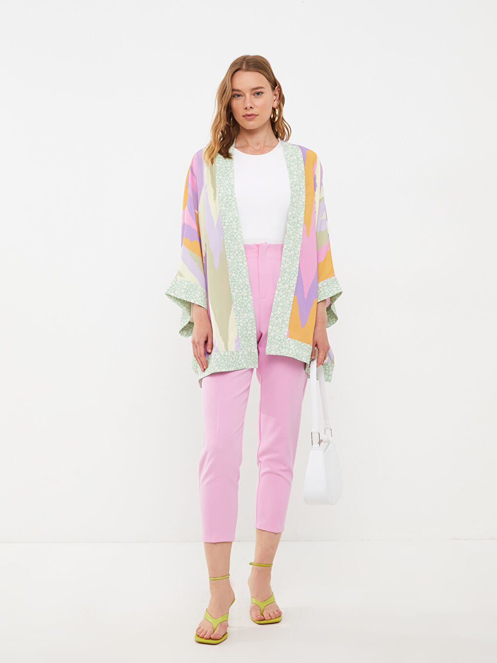 Lila Şal Yaka Desenli Uzun Kollu Kadın Kimono