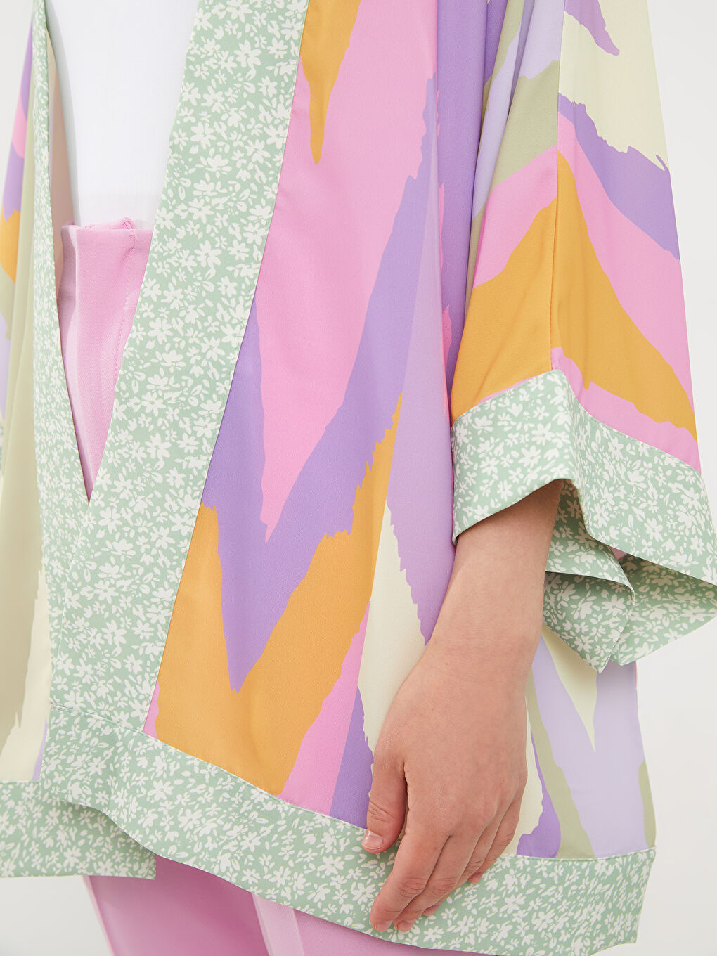 Lila Şal Yaka Desenli Uzun Kollu Kadın Kimono-3