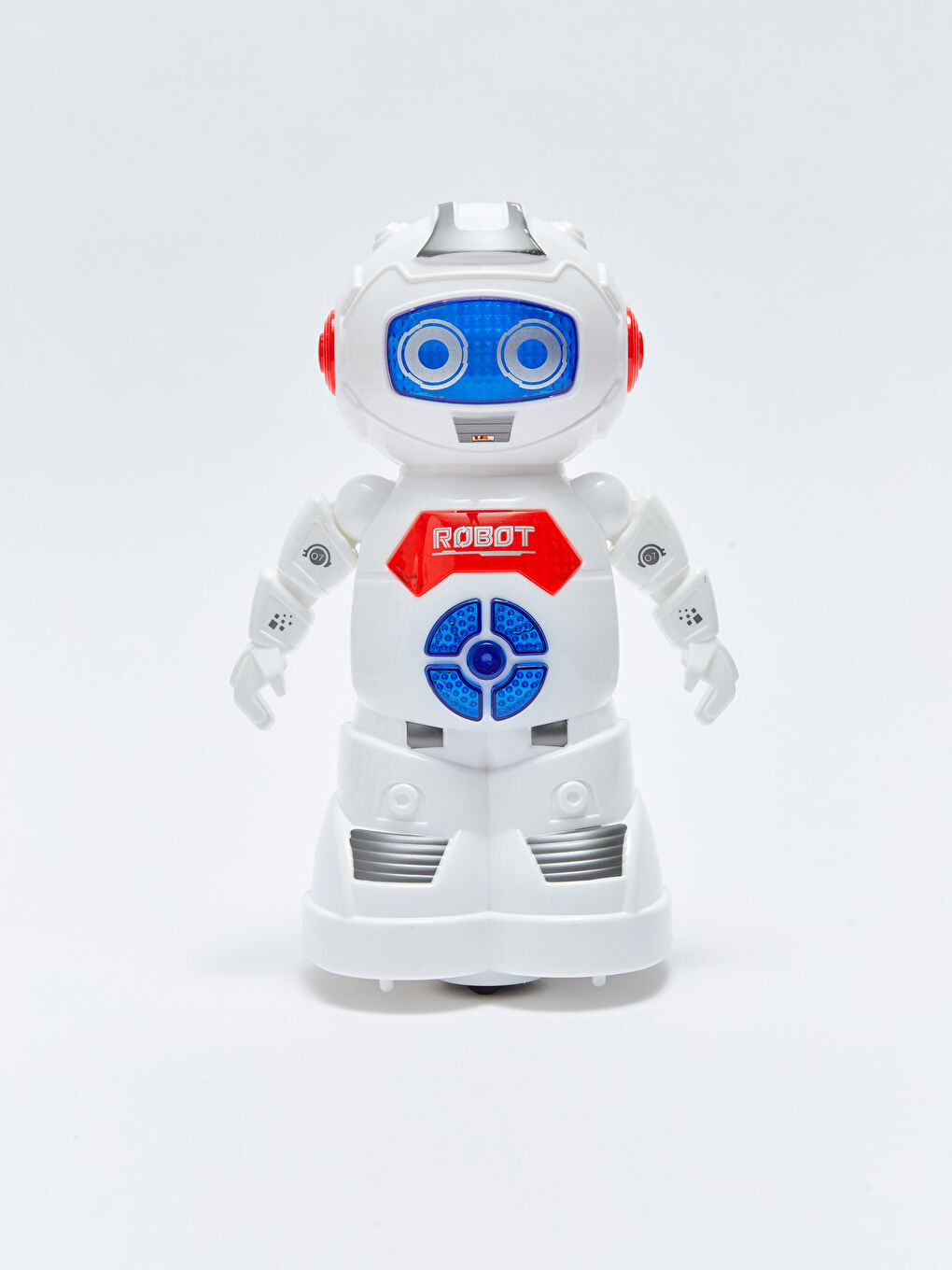 Pilli Türkçe Konuşan Robot-5