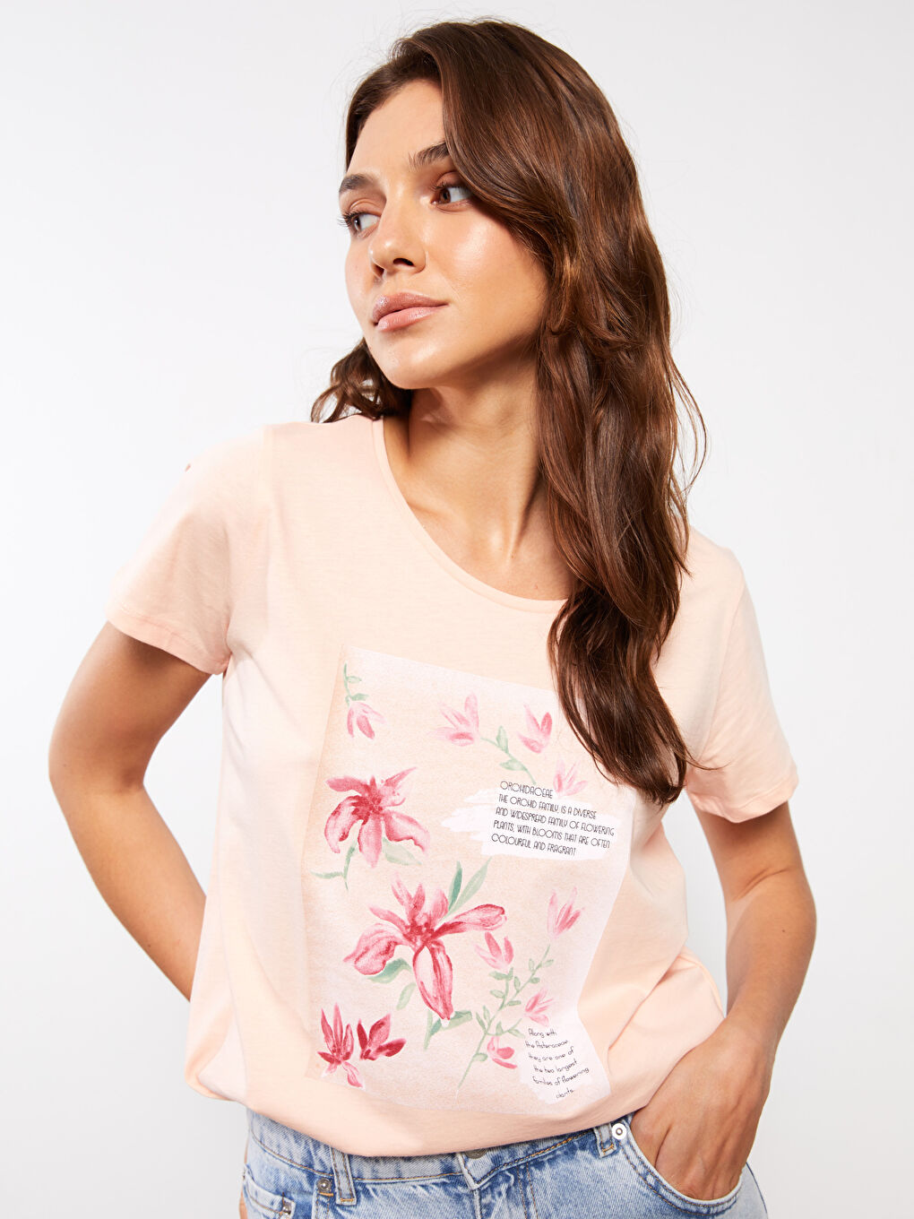 Bisiklet Yaka Baskılı Kısa Kollu Pamuklu Kadın Tişört-1