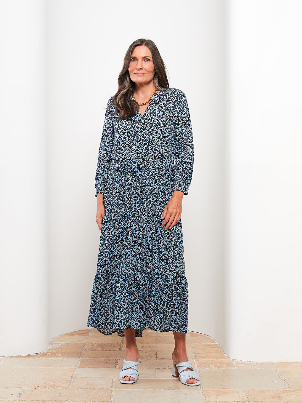 Mavi V Yaka Desenli Uzun Kollu Viskon Kadın Elbise-1