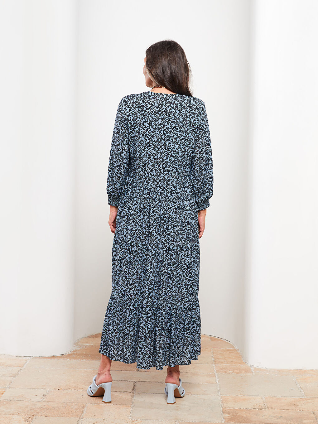 Mavi V Yaka Desenli Uzun Kollu Viskon Kadın Elbise-4