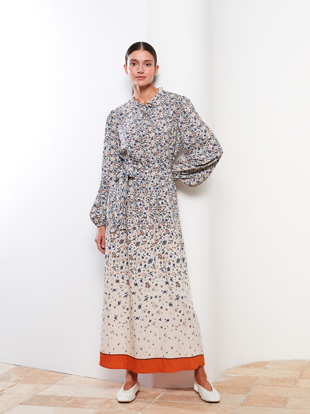 Ekru Bağlamalı Yaka Desenli Uzun Kollu Kadın Elbise