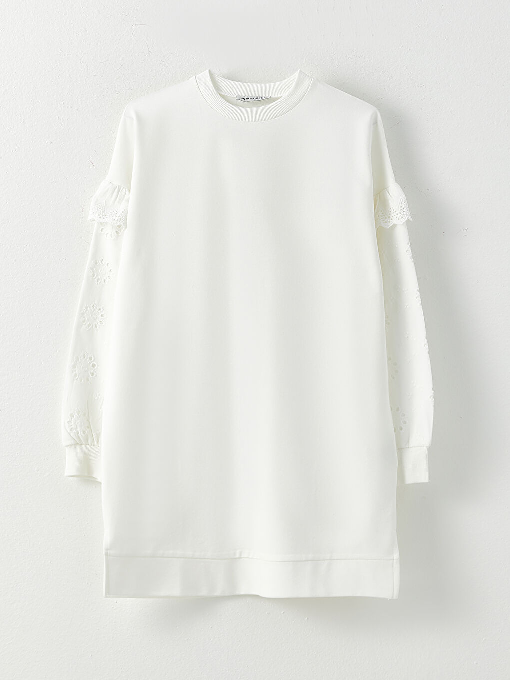 Beyaz Bisiklet Yaka Nakışlı Uzun Kollu Oversize Kadın Sweatshirt Tunik-6