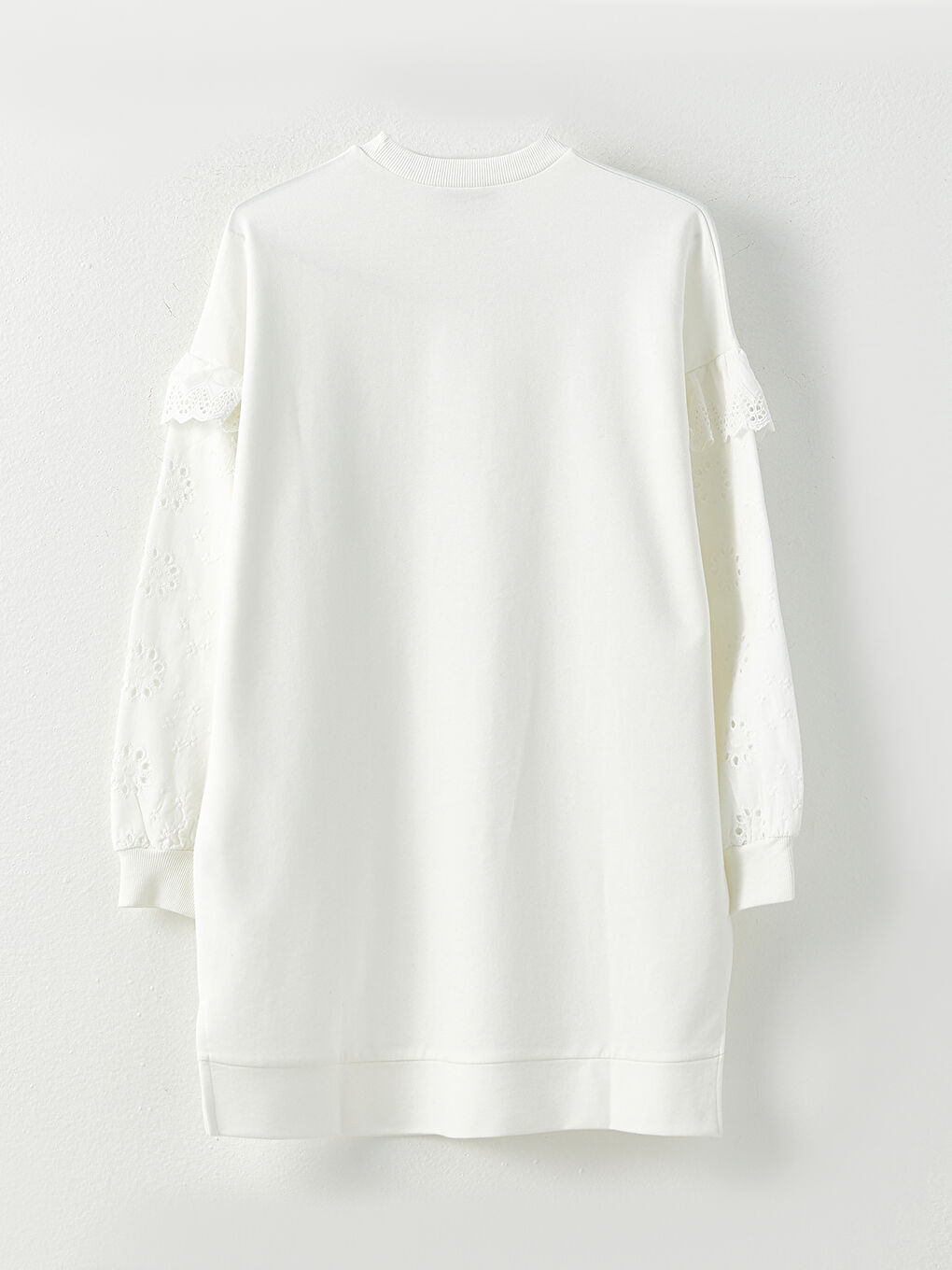 Beyaz Bisiklet Yaka Nakışlı Uzun Kollu Oversize Kadın Sweatshirt Tunik-7