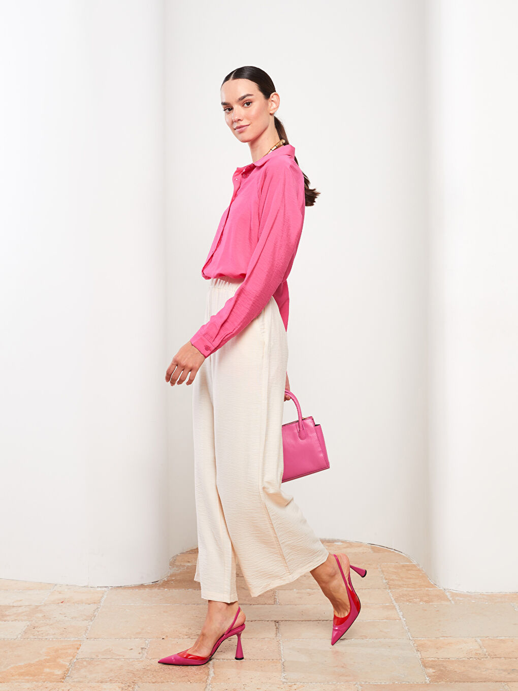 Ekru Kadın Standart Fit Düz Pantolon