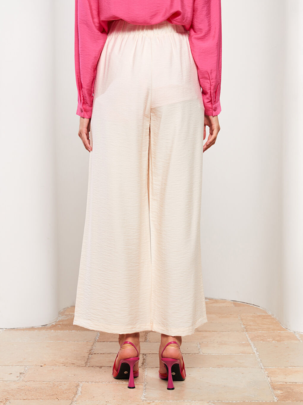 Ekru Kadın Standart Fit Düz Pantolon-4