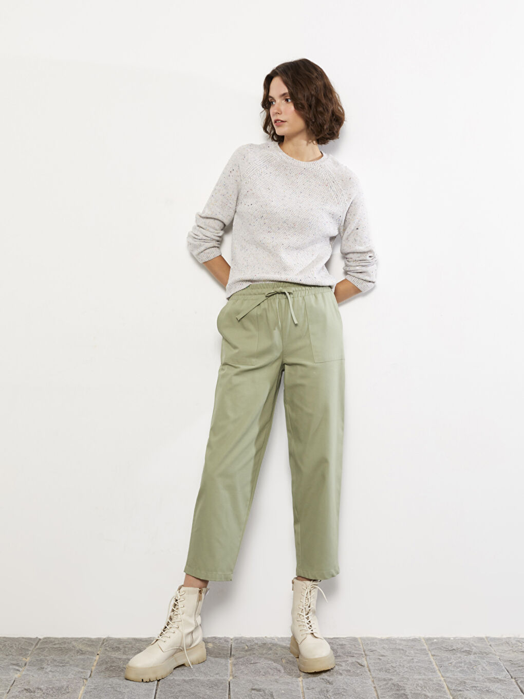 Yeşil Beli Lastikli Düz Gabardin Kadın Pantolon