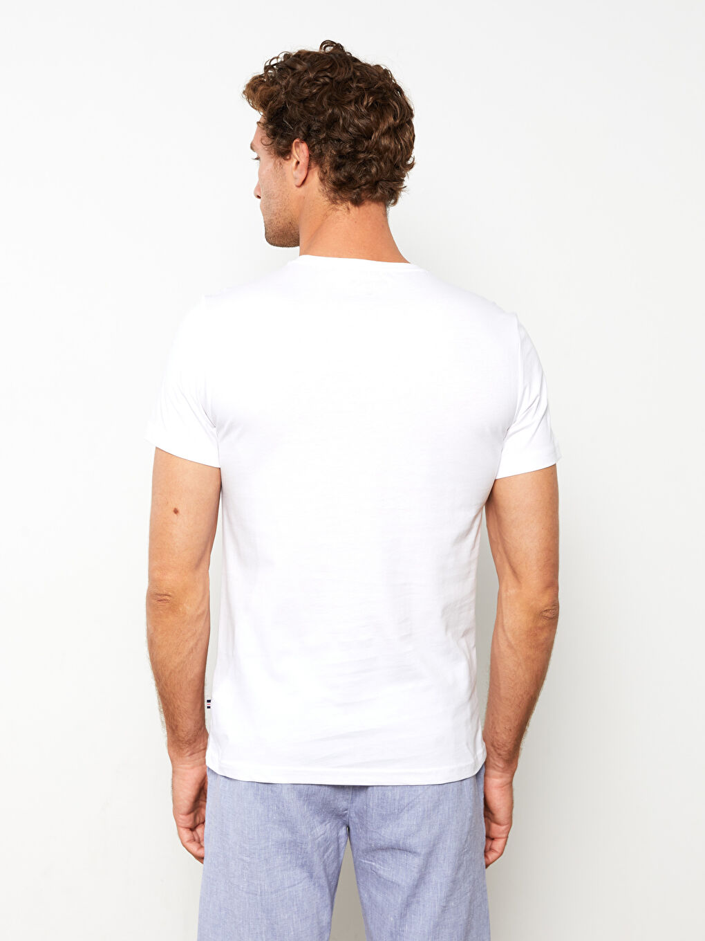 Beyaz Bisiklet Yaka Kısa Kollu Baskılı Erkek Tişört-4