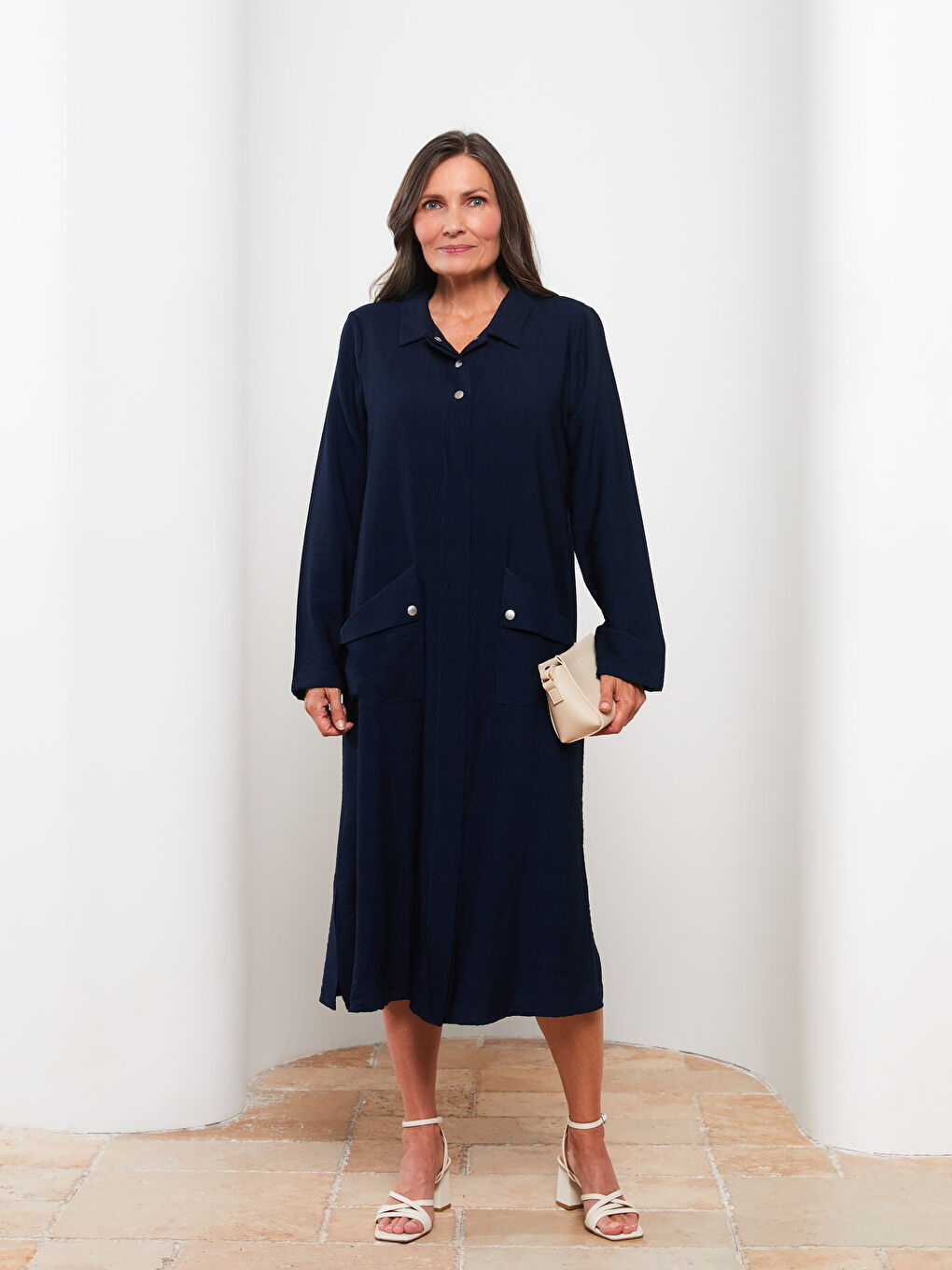 Lacivert Gömlek Yaka Düz Uzun Kollu A Kesim Kadın Ferace