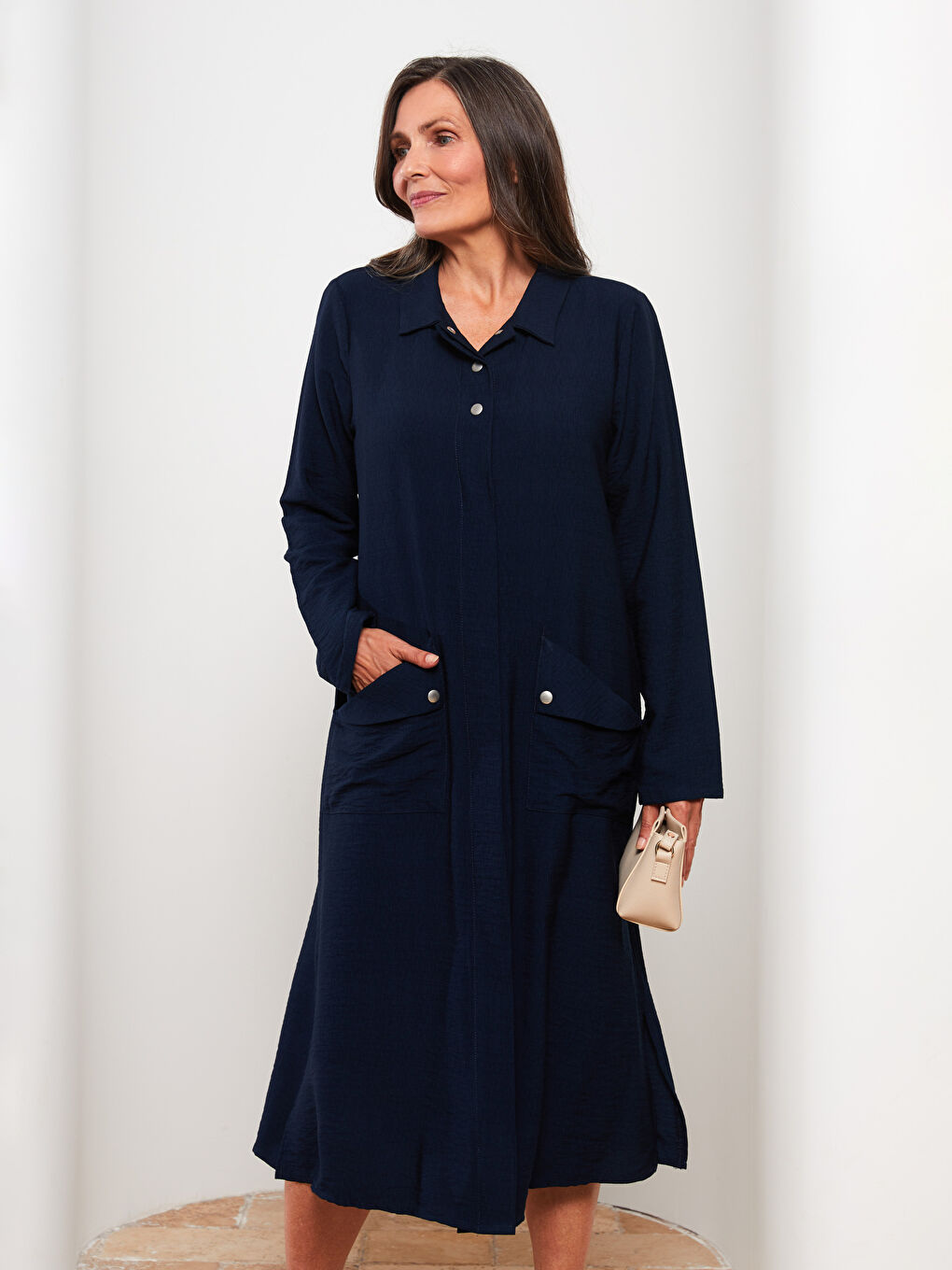 Lacivert Gömlek Yaka Düz Uzun Kollu A Kesim Kadın Ferace-1