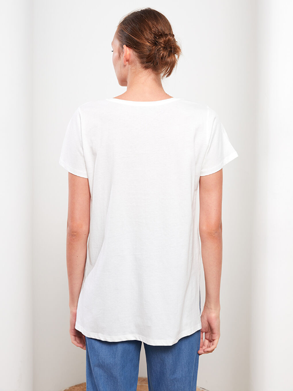 Ekru Bisiklet Yaka Baskılı Kısa Kollu Pamuklu Kadın Tişört-4