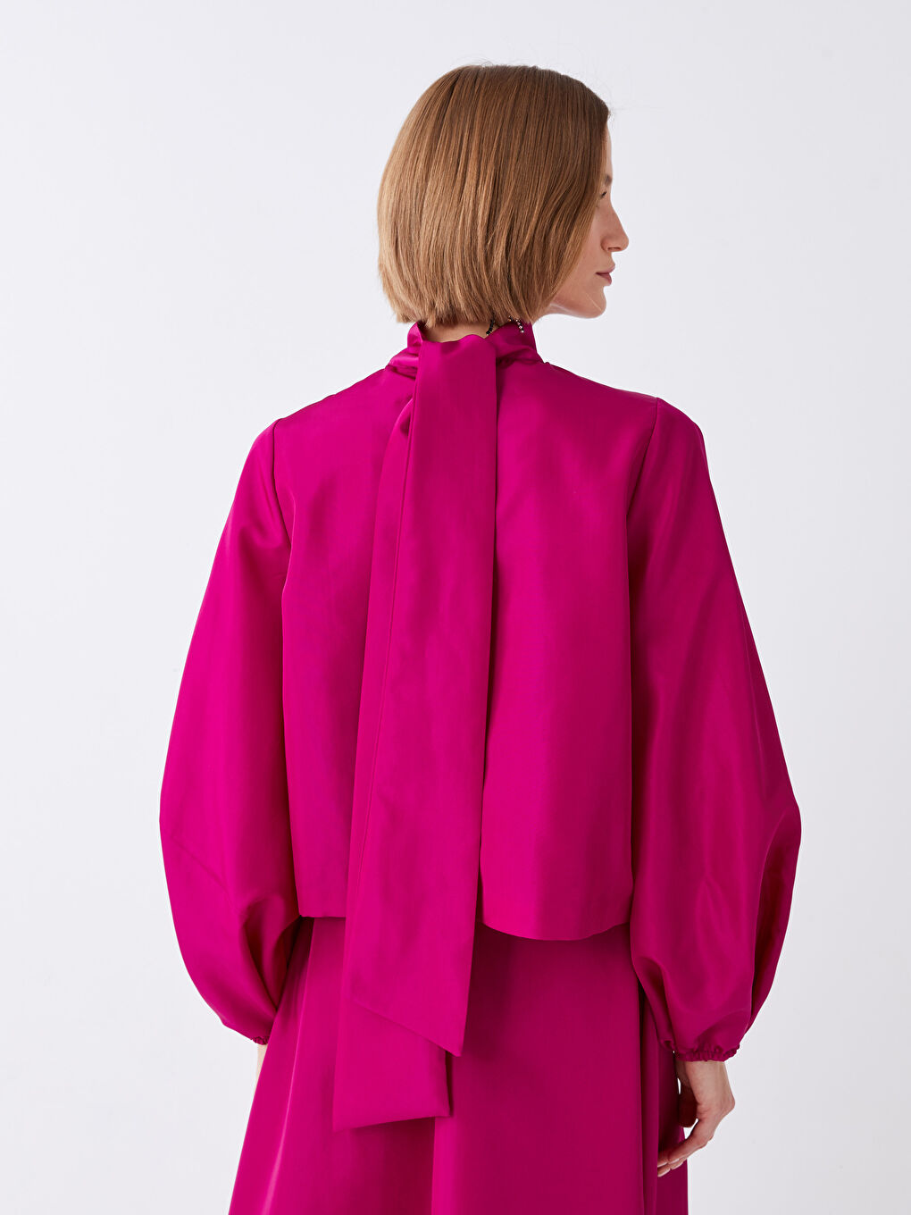 Fuşya Dik Yaka Düz Balon Kollu Kadın Abiye Bluz-6