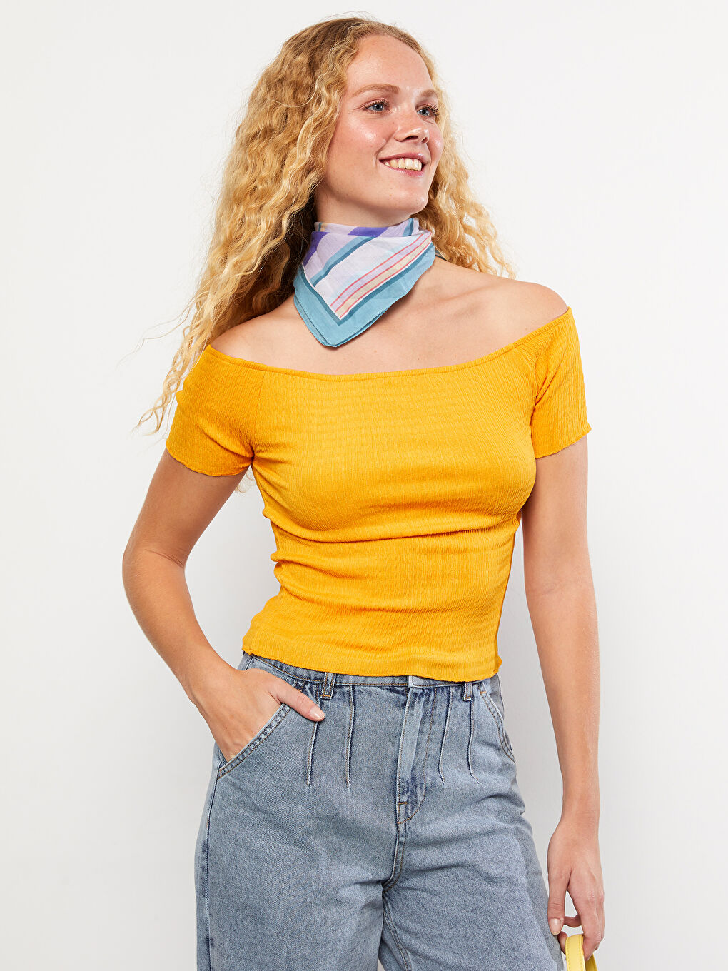 Turuncu Kayık Yaka Düz Kısa Kollu Kadın Tişört-1