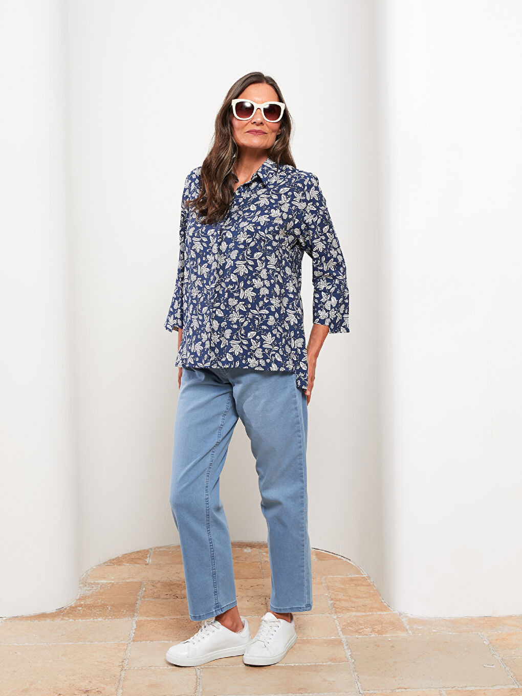 Chemise pour Femmes à Manches Longues Imprimée avec Fermeture à Boutons sur le Devant-2