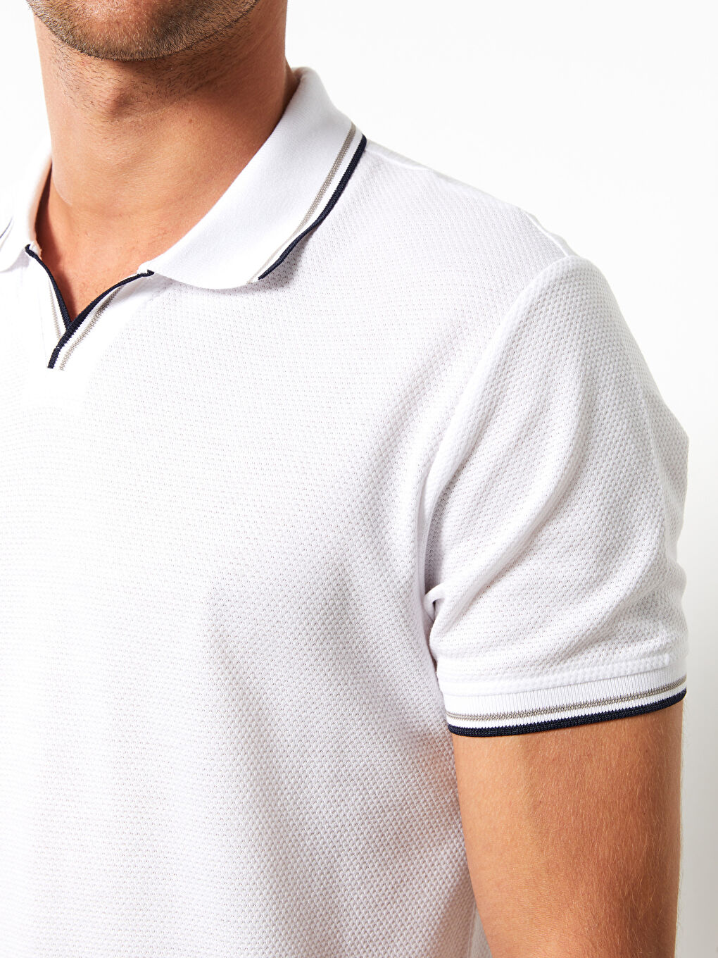 Beyaz Polo Yaka Kısa Kollu Penye Erkek Tişört-4