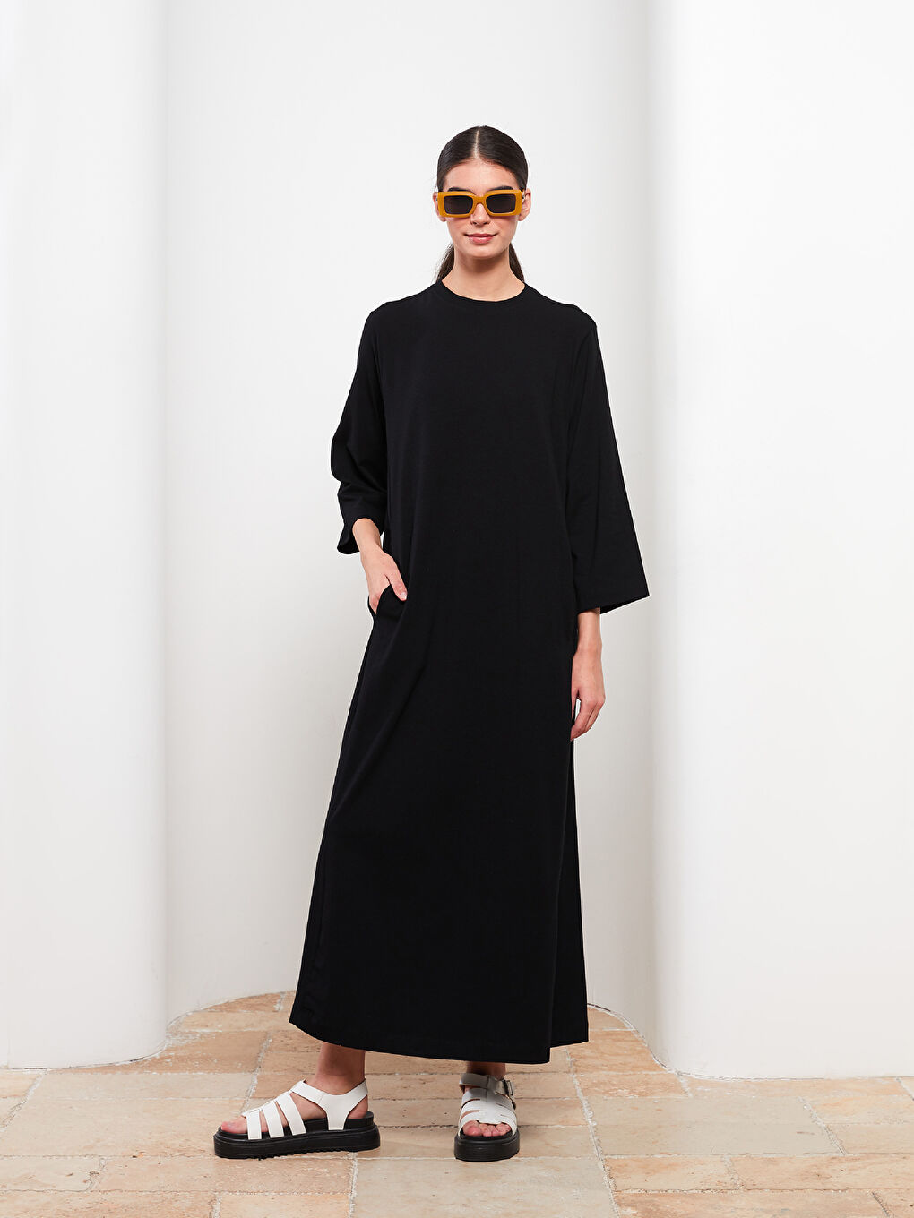 Robe en Coton Unie à Col Rond pour Femmes