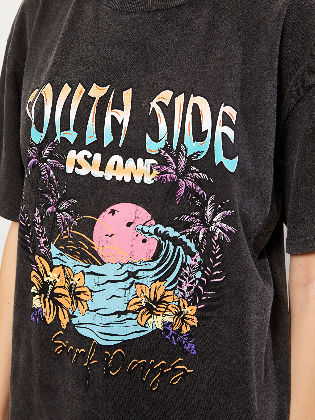 Siyah Bisiklet Yaka Baskılı Kısa Kollu Pamuklu Kadın Tişört-3