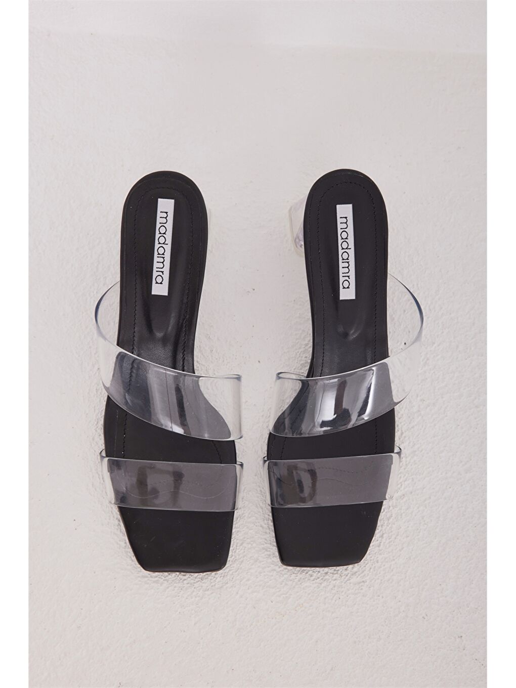 Siyah Şeffaf Bantlı Kadın Topuklu Ayakkabı