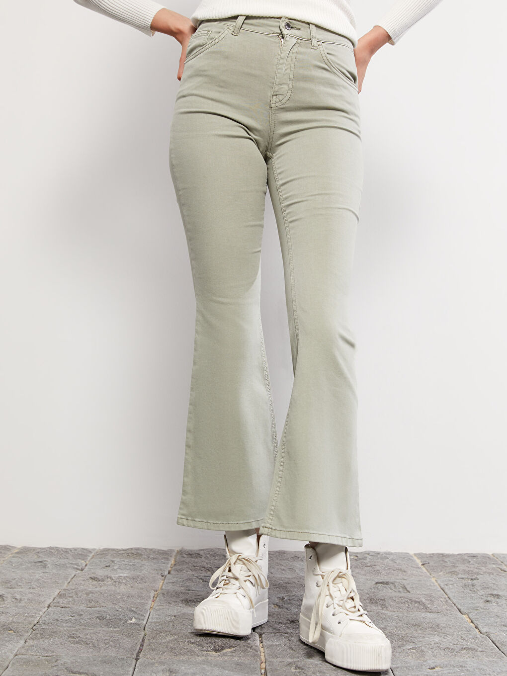 High Waist Mars Flare Women's Jeans-2